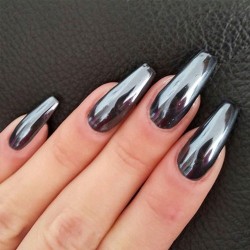 Glass Effect Nailart Nagelpoeder Molly Lac: Nr. 2 - Silver