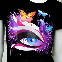 Zwart T-shirt vlinders en oog grijze wimper Zwart T-shirt vlinders en oog grijze wimper